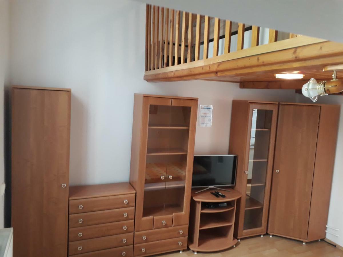 Apartman Pavilon D-Peter วิสโซเค ดาตรี ภายนอก รูปภาพ